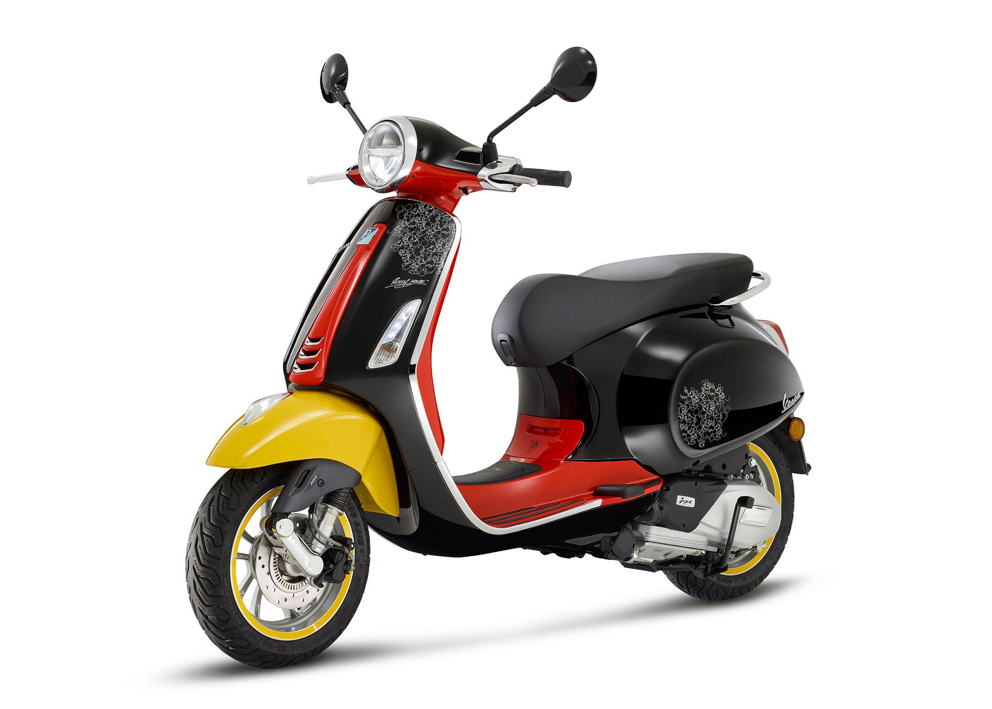 Mickey Mouse Meets Vespa In New Special Edition